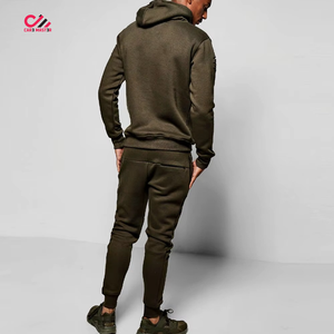Conjunto Deportivo de Algodón con Logotipo Personalizado al Por Mayor, Sudadera con Capucha Extra Grande y Pantalones Cortos para Hombre - Product Image 4