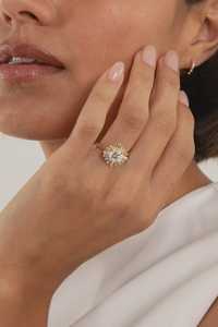 Bague de fiançailles halo de diamants 1,5 carat, taille ronde et baguette, grappe, or massif 14K 18K, solitaire moderne, bijoux fins classiques pour mariage - Product Image 2