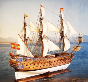 T323 - Maqueta de Barco Pintada de Estilo Náutico, Hecha a Mano en Madera de Cedro San Felipe, Totalmente Ensamblada, para Decoración del Hogar, 74Lx24.5Wx66.5H cm - Product Image 5