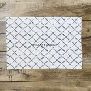 Set de table et serviettes imprimés à la main - Achetez des sets de table personnalisés, des nappes peintes à la main, des sets de table et serviettes imprimés à la main en stock - Product Image 3