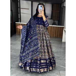 Bata DE TRABAJO tejida ZARI de algodón a la moda con DUPATTA Azul Marino - Product Image 2