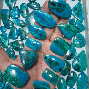 พลอยชาตัคไซต์มาลาไคต์ธรรมชาติทรงหลังเบี้ย คุณภาพ AAA สีฟ้าอมเขียว พลอยหลวมสำหรับทำเครื่องประดับ ขายส่ง สำหรับผู้ซื้อจากสหรัฐอเมริกา สหราชอาณาจักร เยอรมนี - Product Image 1