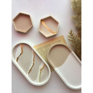 Modern Living Designer Resin <b>Decorative</b> Trays Oval and Round Shapes - Product Image 6
