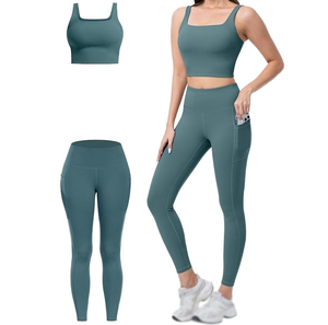 Seamless Solid Plus Size Women Yoga Set | High Waist Leggings & <b>Crop</b> <b>Top</b> | Eco-Friendly Workout Wear - Product Image 5