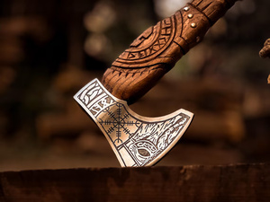 Hand Forged Bearded Handmade <b>Viking</b> Style Tomahawks Carved Wooden Handle Stainless Steel Blade Industrial Grade Outdoor OEM - Product Image 5