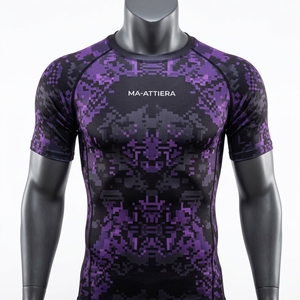 Camiseta de Compresión de Manga Corta para Hombre, Diseño de Camuflaje Digital Morado, Ropa Deportiva para Gimnasio, Fitness, Running, Entrenamiento, Ropa Interior Deportiva de Alto Rendimiento - Product Image 3