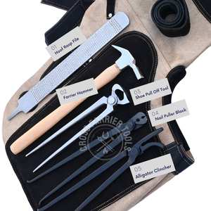 Kit complet d'outils de fermeur : Râpe à sabots, Lime à sabots, Marteau de fermeur, Extracteur de clous de sabot, Pince à crochets, Extracteur de clous et Tablier en cuir - Product Image 5