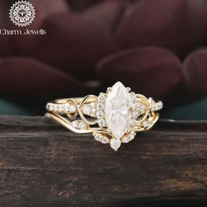 Bague de fiançailles Charm_Jewells en argent avec moissanite taille coussin, sertie à griffes, certifiée IGI, design floral vintage pour femme - Product Image 6