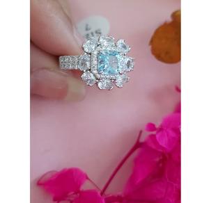 แหวนนิ้วทองเหลืองชุบเงิน ดีไซน์ทันสมัย ประดับเพชรซิคอนระยิบระยับ สำหรับผู้หญิงและเด็กผู้หญิง - ของขวัญสำหรับงานแต่งงาน วันครบรอบ งานหมั้น และงานปาร์ตี้ - Product Image 1