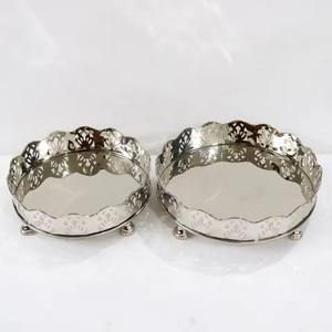 Magnifique plateau de service en métal de luxe avec un design artisanal écologique, ajoute profondeur et caractère aux styles de décoration modernes - Product Image 6