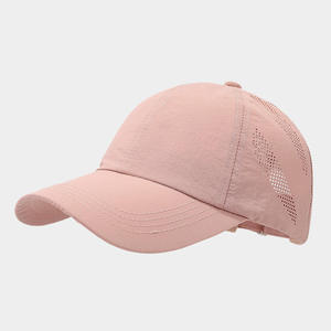Gorra Trucker Personalizada de Poliéster y Algodón con Malla Trasera, Estilo Casual Urbano para Venta al por Mayor en EE. UU., Canadá, Australia y Europa - Product Image 5