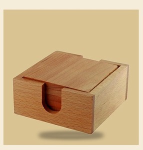 แผ่นรองแก้วไม้สี่เหลี่ยม สีน้ำตาลธรรมชาติ ของตกแต่งโต๊ะ - Product Image 1