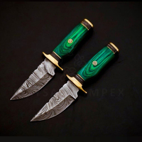 Couteau de camping Mix Damascus avec manche en cuir, livraison immédiate, stock disponible, vente en gros uniquement, option de sélection de couteaux
