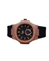Montre pour homme en acier inoxydable avec mouvement à quartz, diamant moissanite, bracelet noir, résistante à l'eau 10 bars, style classique de luxe personnalisé