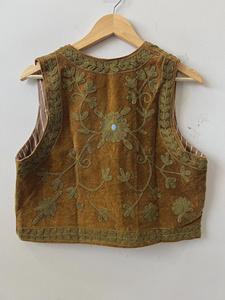 Women's <b>Velvet</b> Floral Sleeveless <b>Jacket</b> Vintage Boho Style Breathable Beaded Detail Single Button Closure Short Outerwear for - Product Image 2