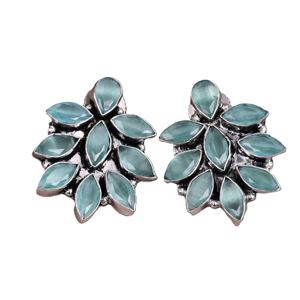 Pendientes de Mujer de Latón Plateado Oxidado, Estilo Boho Tribal Étnico |   Pendientes de botón con diseño de flor de concha |   Rajasthan, India, Estilo Vintage - Product Image 1