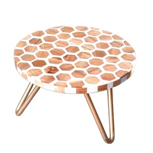 ขาตั้งเค้กไม้เรซิ่นอีพ็อกซี่ทันสมัย พร้อมฐานโลหะทำมือ สำหรับจัดแสดงขนมหวานในงานแต่งงาน อีด รอมฎอน และการเสิร์ฟในบ้านหรู - Product Image 2