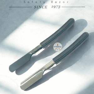 Rasoir de barbier Parker Director à manche en bois noir et lame en acier inoxydable, design non pliable, emballé dans une boîte - Product Image 2