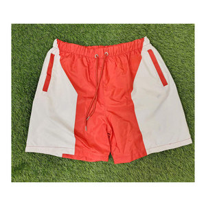 Conjunto Deportivo para Hombre en Rojo y Blanco, Chaqueta con Cuello Alto y Pantalones Cortos, Transpirable, de Poliéster, para Primavera - Product Image 5