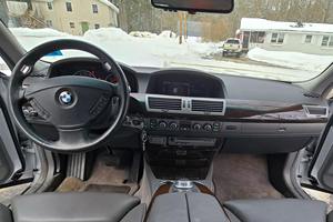 2008 B-M-W- 750L-i - Product Image 4