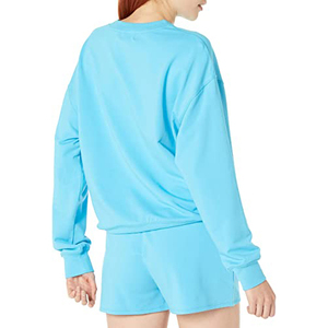 Ensemble décontracté deux pièces pour femme : sweat-shirt oversize bleu ciel et short, avec logo personnalisé, en molleton de coton à col ras du cou - Product Image 6