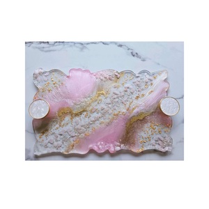 Bandeja de Regalo de Resina Hecha a Mano con Acabado Artístico de Mármol para Regalos de Boda, Aniversario, Cumpleaños y Festividades - Product Image 1
