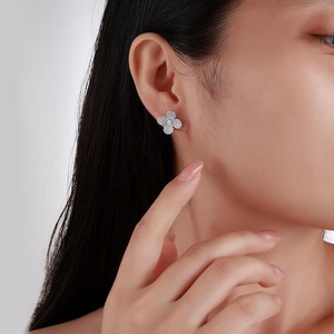 Pendientes de Diamantes Moissanite en Oferta para Mujer, Joyería Fina de Moda para Bodas y Eventos - Product Image 2