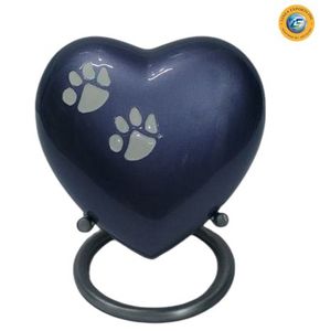 Urna Funeraria para Mascotas en Forma de Corazón Plateada de Linea Exports Inc. con Diseño de Huella de Pata, Recuerdo - Product Image 3