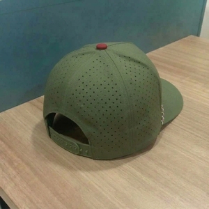 Gorra de Golf OEM Personalizada de 5 Paneles, Perforada con Corte Láser, Bordado 3D, Visera Precurvada de Fábrica, Estructurada, Bajo MOQ, Proveedor - Product Image 6