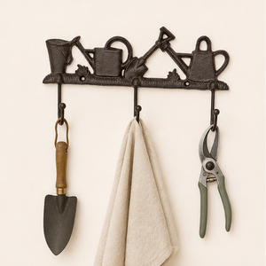 Gancho de pared decorativo de hierro fundido para herramientas de jardín, organizador vintage resistente con 3 ganchos para llaves, abrigos y delantales, estilo rústico para exteriores. - Product Image 2
