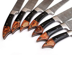 Ensemble de couteaux de chef en acier Damas de luxe pour usage domestique et professionnel, avec un design durable et une apparence élégante - Product Image 5