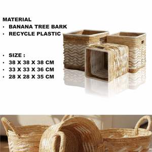 Ensemble de 3 paniers carrés motif vague en écorce de bananier, artisanat en plastique recyclé - Product Image 2