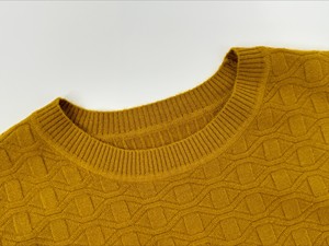 Suéter de punto de alta calidad para mujer, suéter de manga corta con cuello redondo, patrón sólido en oro para otoño, estilo informal - Product Image 5