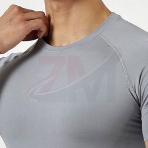 Camiseta de Compresión de Manga Corta Gris para Hombre, Ajustada, de Color Sólido, sin Costuras, de Poliéster, para Entrenamiento - Product Image 4