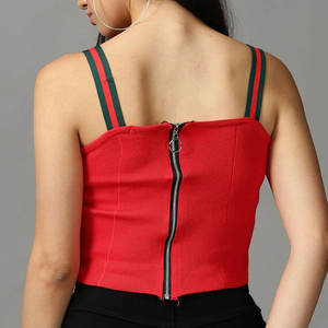 Camiseta Corta para Mujer, Estilo Urbano, Moderna, Personalizable, Transpirable, de Alta Calidad - Product Image 5