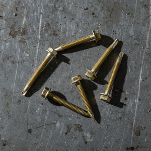Tornillos Autoperforantes de Cabeza Hexagonal PDC Clase 8 con Rosca Estándar, Acabado en Zinc, Material de Acero y Latón para Construcción y Techos (En Pulgadas) - Product Image 1