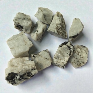 Lot en Gros de Pierres Brutes Naturelles de Pierre de Lune Arc-en-ciel - Pierres de Pierre de Lune à Éclat Bleu 100% Authentiques pour la Taille en Cabochon et la Décoration - Product Image 1