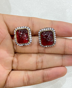 Pendientes de tuerca con tallado de rubí hecho a mano RAY FINE ORNATES, chapados en oro rosa y negro, joyería de moda llamativa, regalo para mujer, IGI - Product Image 3