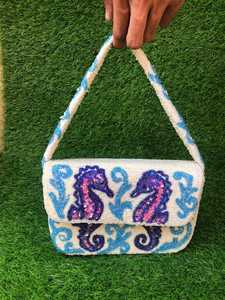 Bolso de Mano con Cuentas Hecho a Mano con Diseño de Caballito de Mar, Bolso de Hombro Estilo Costero - Product Image 3