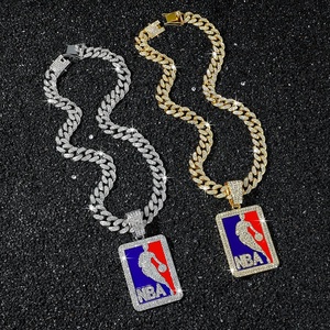 Nouveau Collier Pendentif Logo NBA (Ligue Nationale de <span class=keywords><strong>Basketball</strong></span> des États-Unis) pour Homme et Femme, Chaîne Cubaine en Alliage, Bijoux Hip Hop, Vente en Gros - Product Image 3