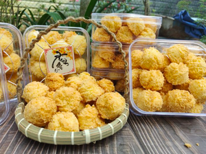 Crunchy Toasted Coconut Cubes Delicious Roasted Coconut <b>Bites</b> Crispy Snack Food Wholesale Bulk Supplier - Product Image 6