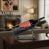 Estante para Vino Artístico de Hierro Forjado con Diseño de Hormiga Levantando Hoja - Forjado a Mano, Ecológico, Resistente a la Intemperie, Personalizable, Mueble Decorativo para el Hogar