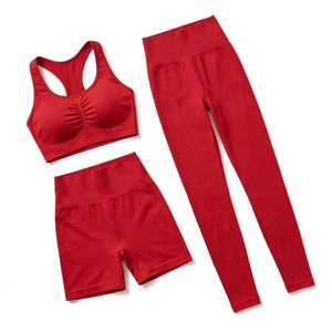 Ensemble de sport 3 pièces personnalisé pour femme, taille haute torsadée avec cordon de serrage, col bénitier, anti-transpiration, leggings de yoga longueur genou pour l'entraînement - Product Image 3