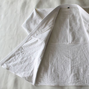 Uniforme de Judo para Artes Marciales, Estilo OEM Personalizado en Blanco, Conjuntos de Ropa Deportiva - Product Image 4