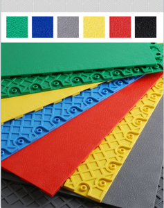 กระเบื้องปูพื้นพลาสติก PVC แบบโมดูลาร์สำหรับงานหนัก เหมาะสำหรับโรงซ่อมรถยนต์ โรงรถ พื้นแบบประกบต่อกันสำหรับอุตสาหกรรม - Product Image 2