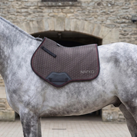 Tapis de selle carré OEM Premium en coton matelassé pour l'équitation, respirant et antidérapant, pour le saut d'obstacles