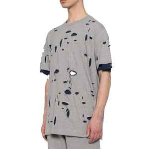 เสื้อยืดผู้ชายสีเทาและกรมท่า ผ้าฝ้าย 100% ดีไซน์ขาดๆ แบบมีชั้นๆ ขอบม้วน ตัดเย็บแบบโอเวอร์ไซส์ สวมใส่สบาย เป็นมิตรกับสิ่งแวดล้อม ระบายอากาศได้ดี - Product Image 1