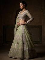 Ensemble Lehenga Choli en Faux Georgette et Tulle Papillon, de qualité supérieure, doux, ethnique, avec travail de sequins brodés, semi-couture et Dupatta assortie