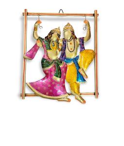 Cadre mural Radha Krishna en fer peint, très demandé, élégant, le meilleur choix pour la décoration murale, article cadeau, Radha Krishna Wall en gros - Product Image 6