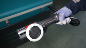 2023 <span class=keywords><strong>produit</strong></span> 300w 200W 300W machine de nettoyage au laser d'impulsion d'élimination de <span class=keywords><strong>la</strong></span> <span class=keywords><strong>rouille</strong></span> et de <span class=keywords><strong>la</strong></span> peinture - Product Image 6